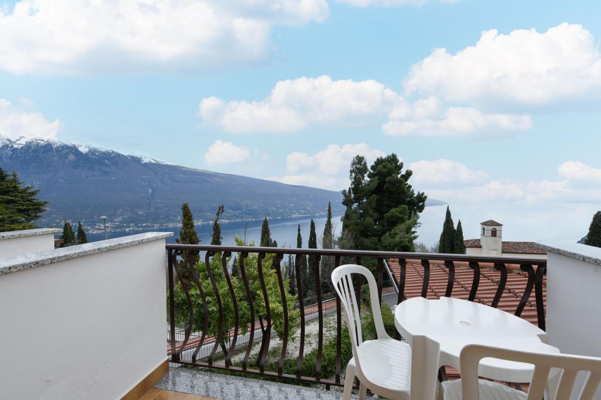 Hotel Bellavista Тиньяле Экстерьер фото