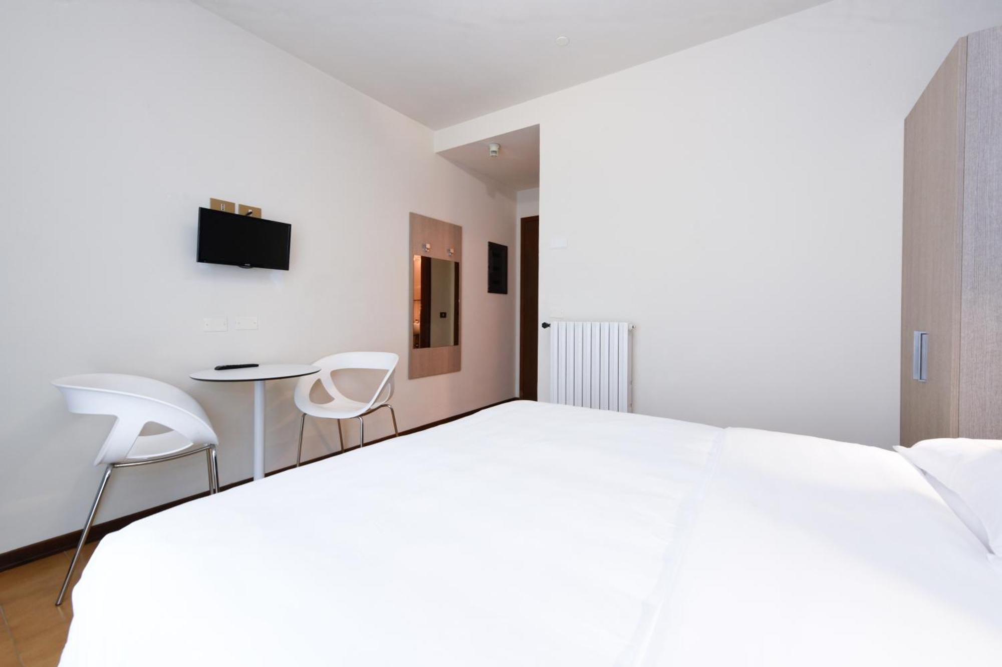 Hotel Bellavista Тиньяле Экстерьер фото