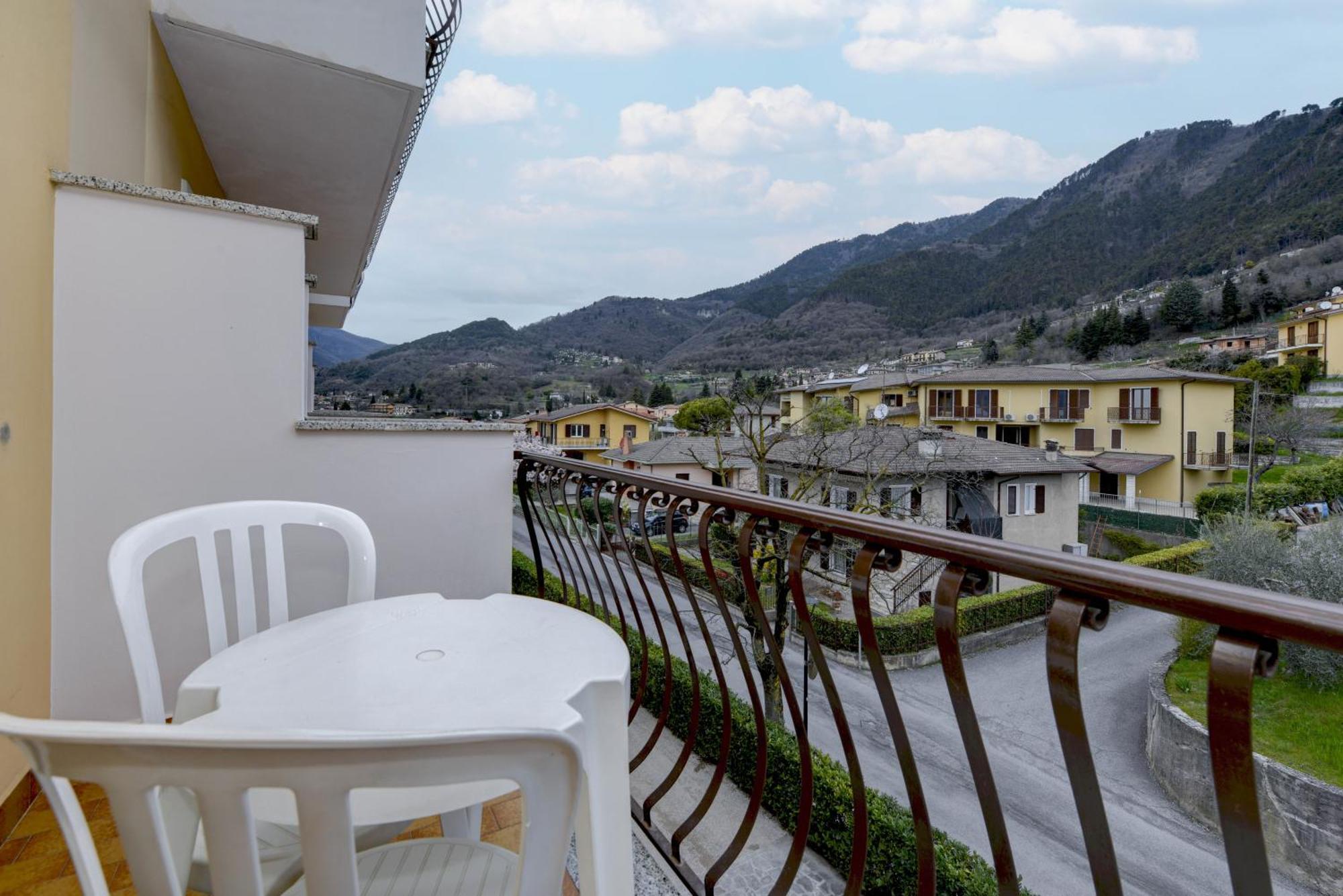 Hotel Bellavista Тиньяле Экстерьер фото