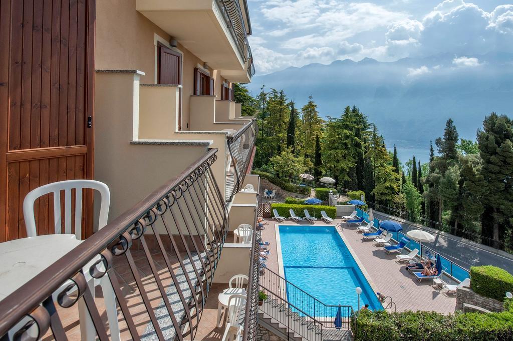 Hotel Bellavista Тиньяле Экстерьер фото