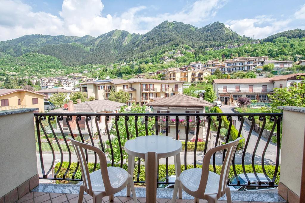 Hotel Bellavista Тиньяле Экстерьер фото
